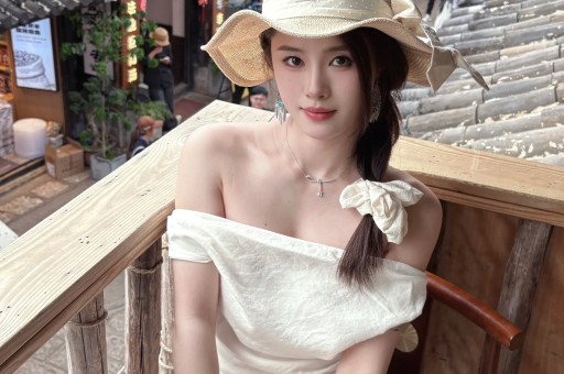 张朝阳和霉霉？与美歌星相恋的中科技富豪是？