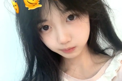 68岁天后现状：被母亲毁掉一生？终生未婚、没性没爱、流落街头？