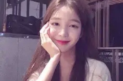 张雪峰后事安排曝光！婚姻传闻真相将揭开有网红发文暗讽惹众怒