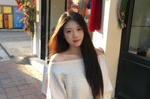 66岁张德兰突发意外后台摔倒送医曾上春晚爆火结婚37年无儿女